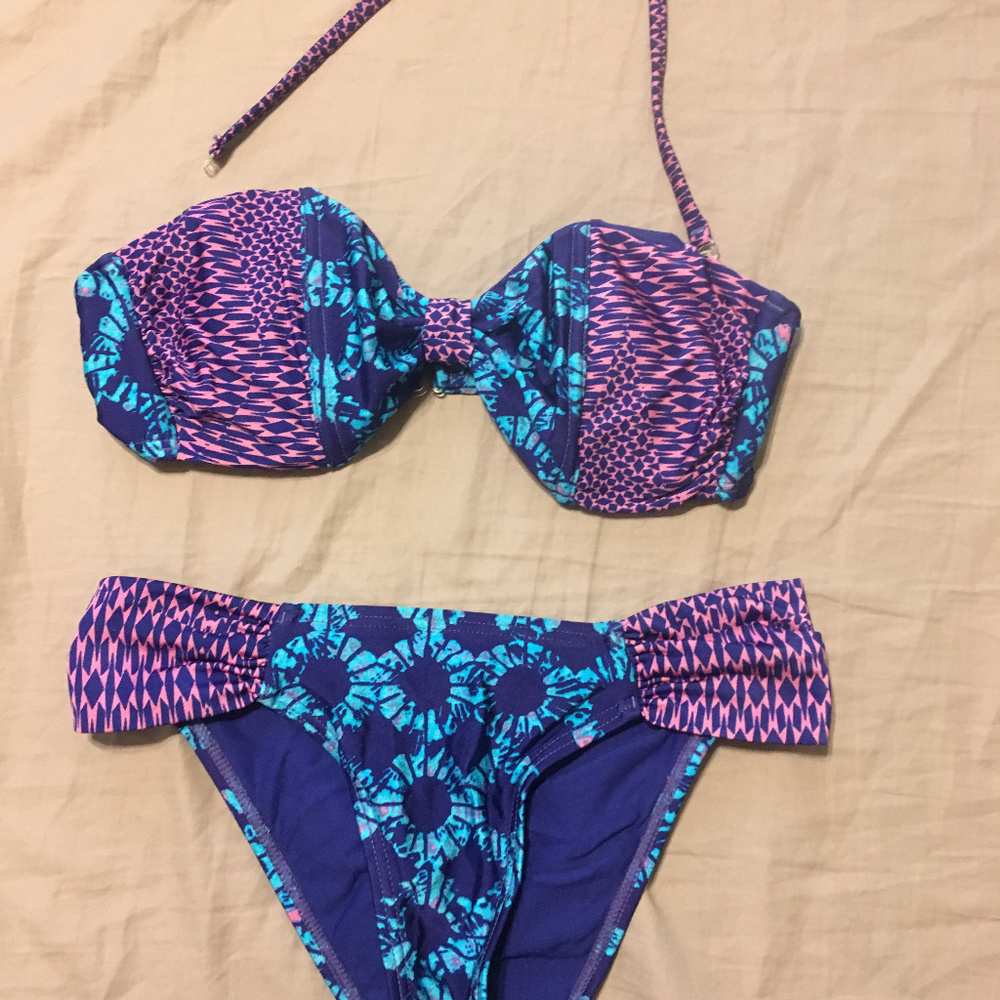 *SOLD* O'Neill Lanai Bandeau Bikini Set